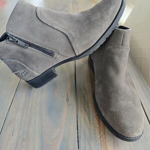 UGG Auero II Waterproof Suede Slate Gray Ankle Boots #1103725 Women's US 7.5